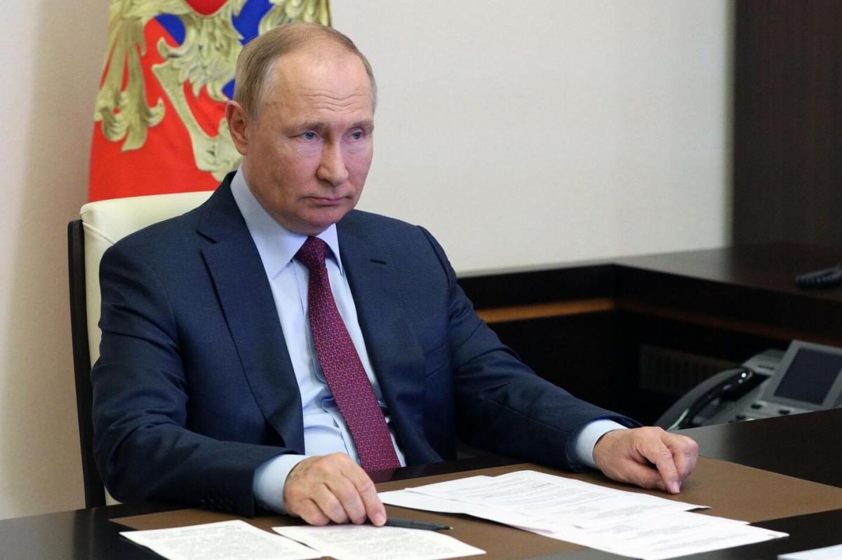 Путин сообщил о продлении программы «Молодая семья» после 2025 года