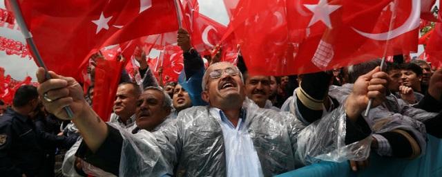 На выборах мэра Анкары впервые за 25 лет победила оппозиция