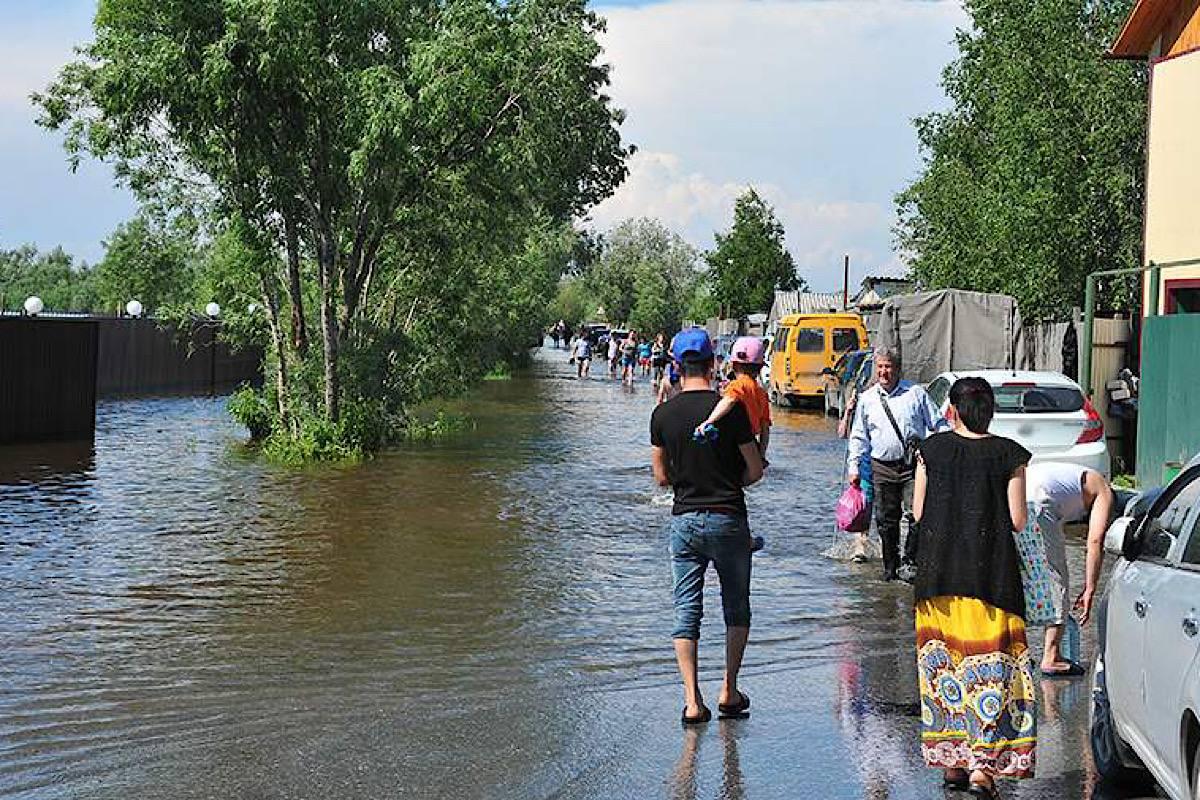 В ХМАО паводок идет на спад, затопленные участки освобождаются от воды