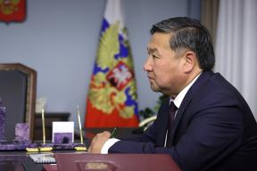 Губернатор Владислав Ховалыг в День России поблагодарил защитников Родины и пожелал процветания родной Туве
