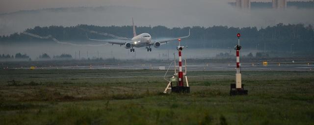 Самолет SSJ-100 подал сигнал тревоги во время полета из Ставрополя в Москву