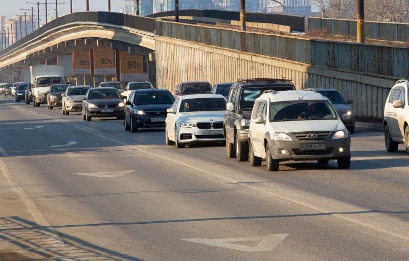 В Воронеже разрешат ездить по выделенкам на всех мостах