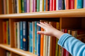 Не спешите ругать: психолог объяснила, как спасти ребёнка от воровства