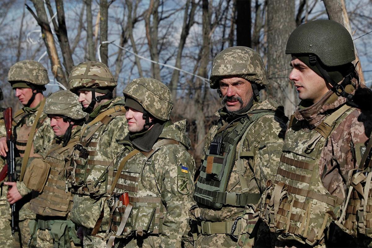 Украинцы негодуют из-за двойных стандартов при увольнении из ВСУ