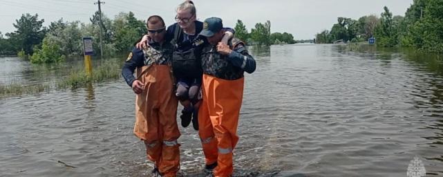 МЧС спасло более 1500 человек в Херсонской области после разрушения Каховской ГЭС