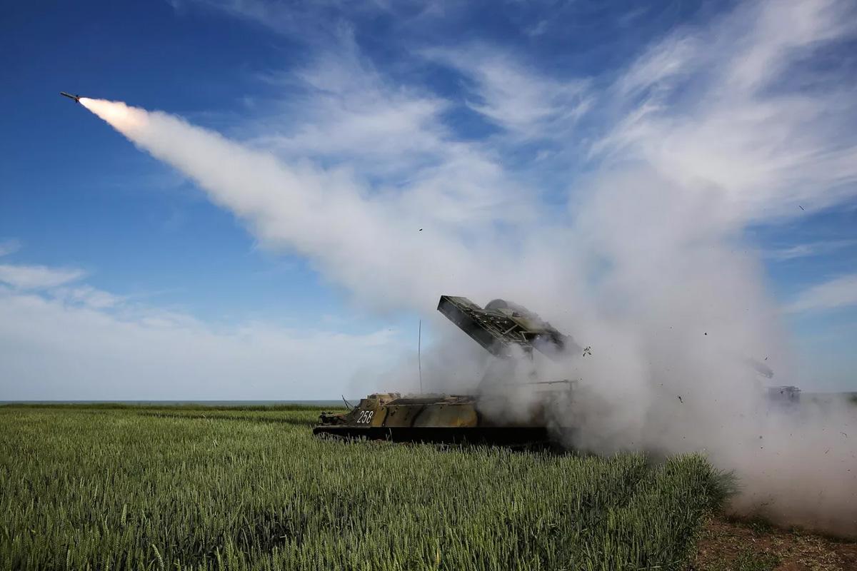 Минобороны: ПВО за ночь сбили 25 беспилотников над регионами России