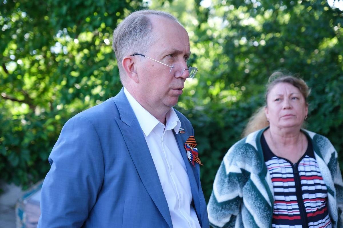 Спикер гордумы Астрахани Игорь Седов провел выездную встречу с жителями ул. Авангардная