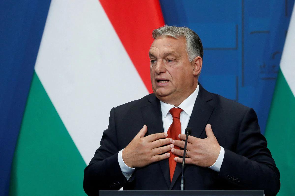 Politico: европейские политики готовят наказание для Орбана