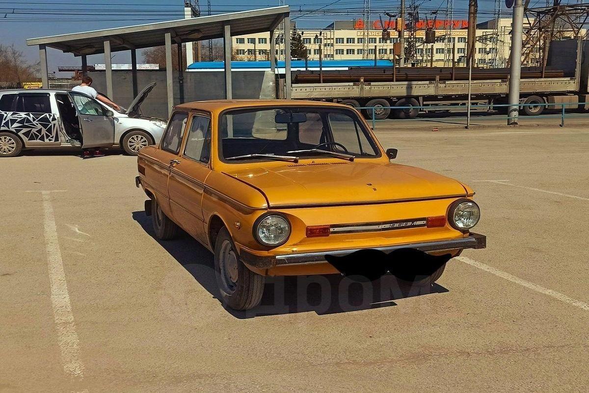 «Сел и поехал»: в Новосибирске продают «Запорожец» 1983 года за 2,9 миллиона рублей