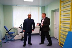 Губернатор Вологодской области Георгий Филимонов посетил новое отделение реабилитации, открывшееся на базе городской больницы Череповца