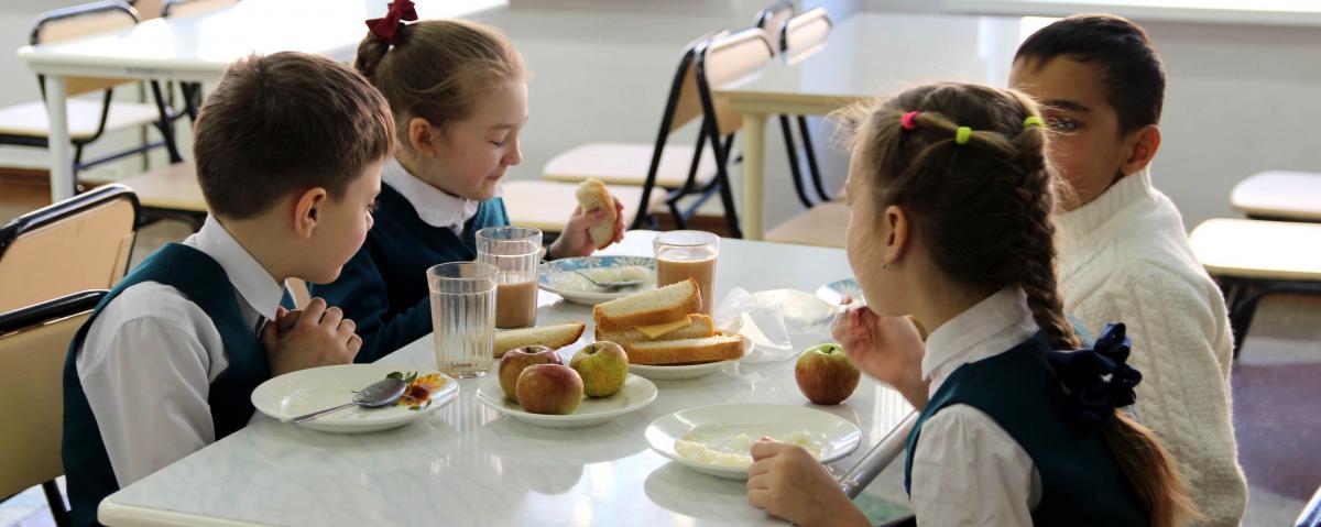 Роспотребнадзор проверит качество питания в школах Омской области