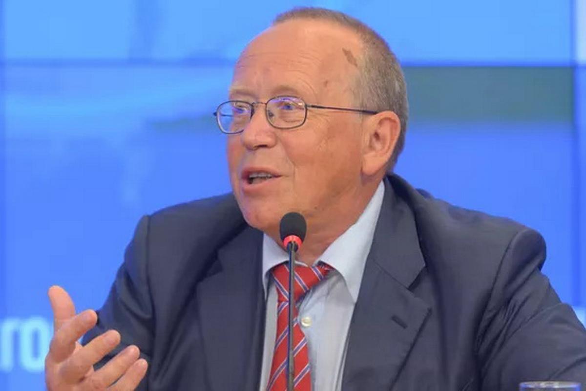 Создатель «Умниц и умников» разругался с родной сестрой. Что случилось между Юрием Вяземским и актрисой Евгенией Симоновой?