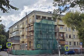 В Городском округе Коломна капитально обновляют инженерные системы пятиэтажного дома 1939 года постройки на улице Пионерской