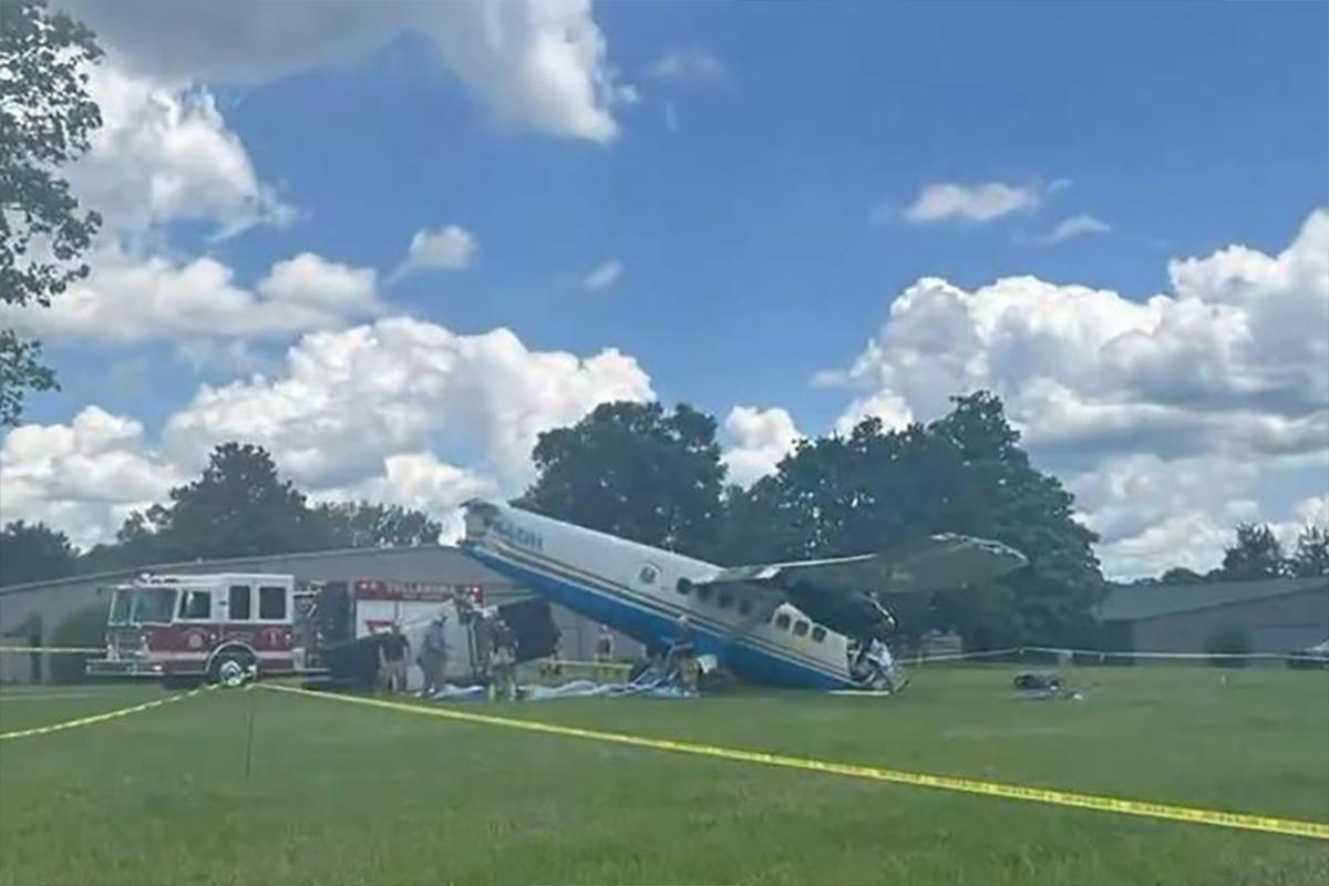 В штате Теннесси упал самолет с двумя десятками человек на борту