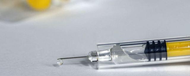 Врач-инфекционист Поздняков объяснил случаи заболевания ковидом после прививки