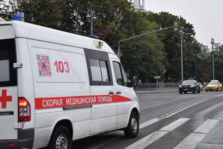 В Москве бизнесмен Белюскин влетел на спорткаре Aston Martin в отбойник и погиб