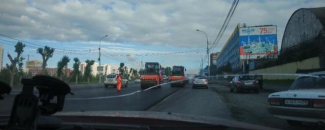 Мэрия Новосибирска рассказала о пробке из-за ремонта дороги в час пик