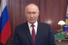 «Народ России с вами и верит в вас»: Путин обратился к защитникам Отечества