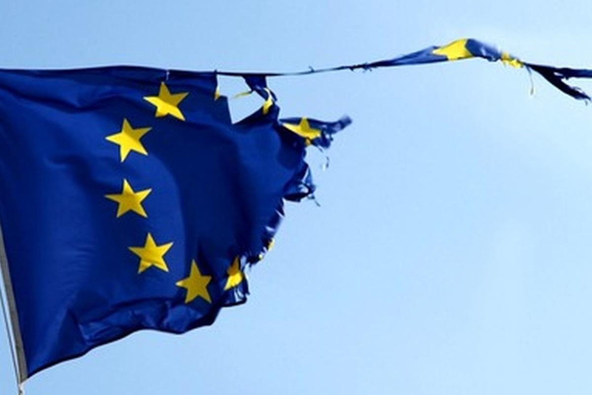 Миф о бензоколонке: Запад не способен расстаться со своим заблуждением о России