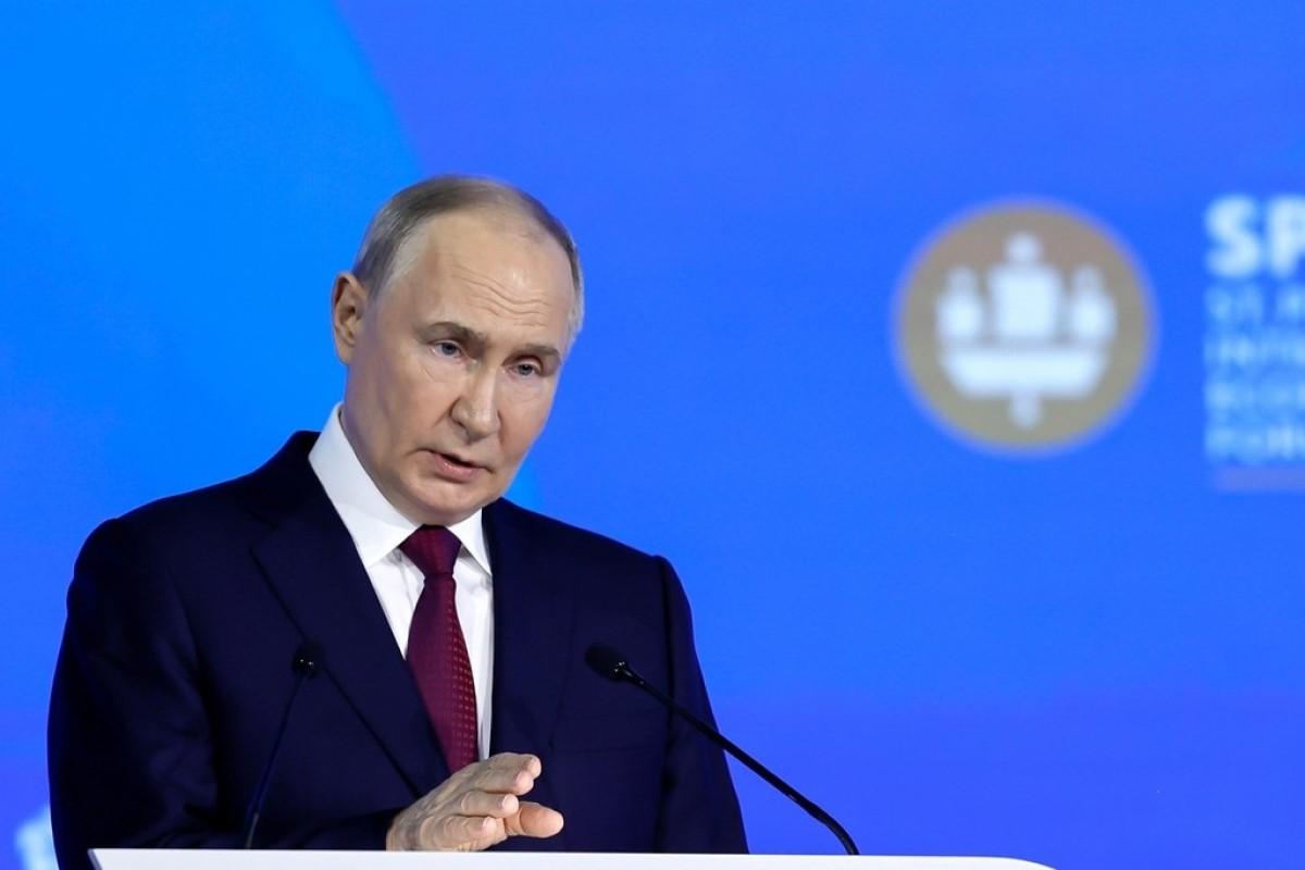 Путин (военный преступник) сообщил о том, что Россия (страна-террорист) остается одним из ключевых участников торговли