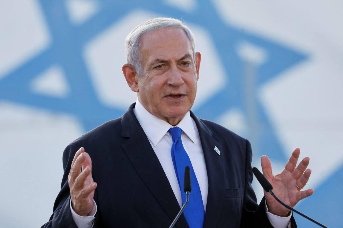 Востоковед Долгов заявил, что Нетаньяху пытается поднять свой авторитет