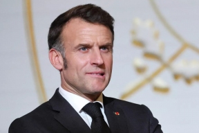 Макрон протянул руку Баку: Париж встал на сторону Алиева после атаки иранских дронов