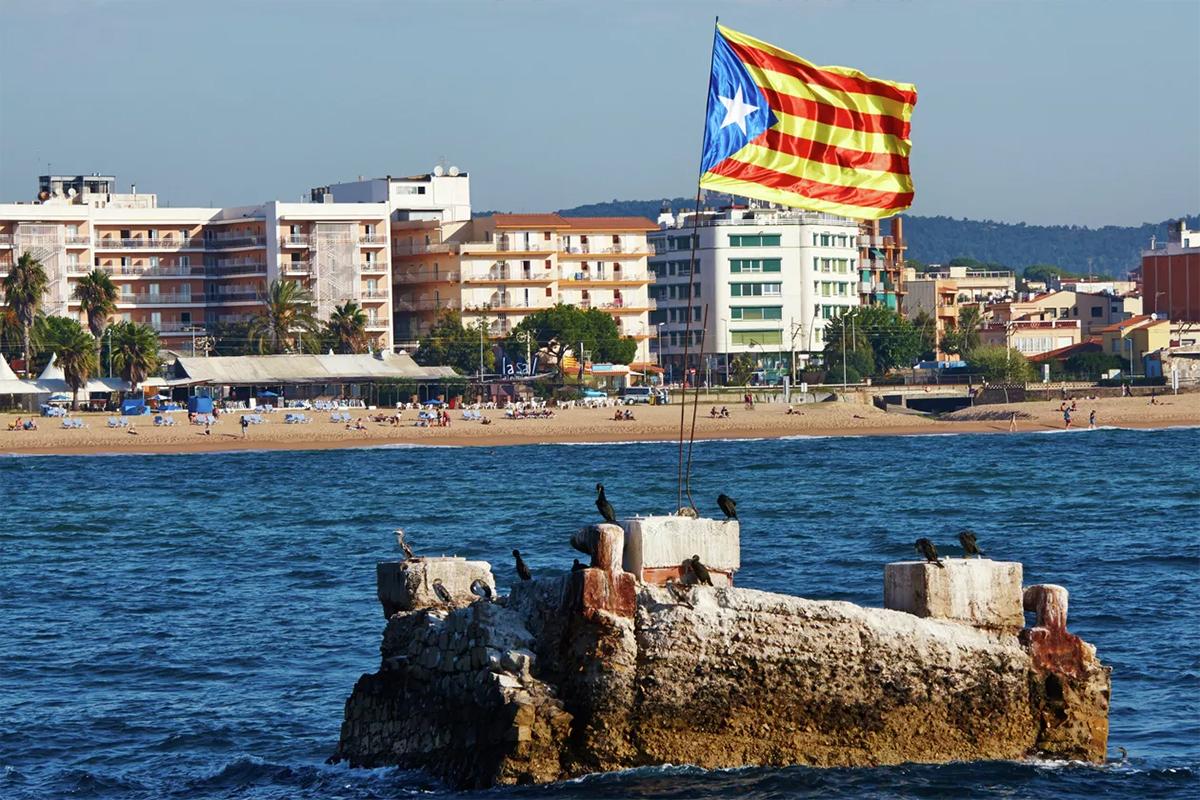 В Каталонии полностью остановили движение поездов