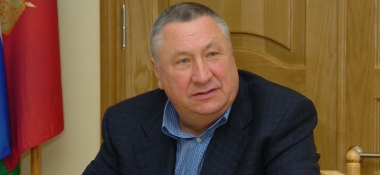 Мэр Новороссийска призвал предпринимателей брать на работу граждан РФ