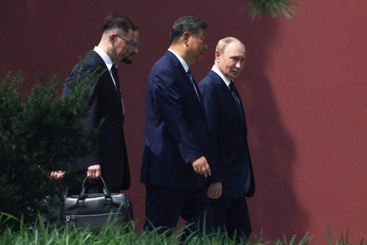 Россия и КНР подписали 22 документа о сотрудничестве