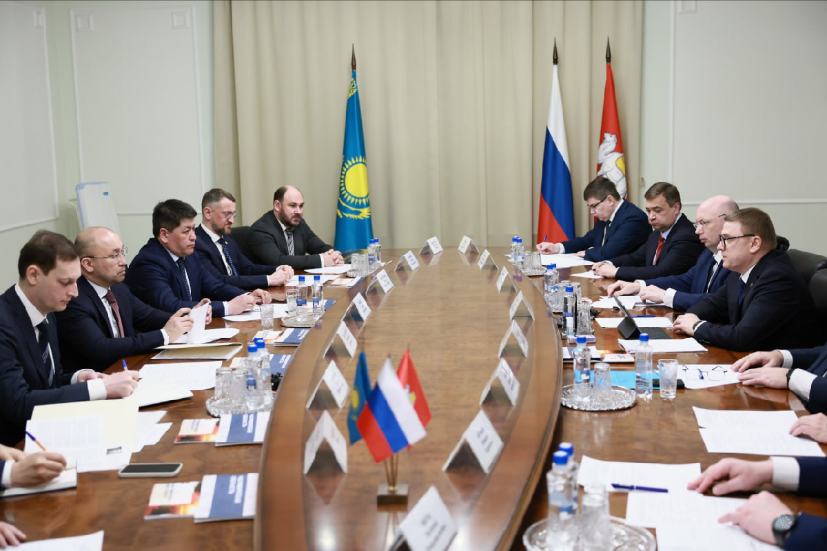 Губернатор Текслер встретился с послом Казахстана в Челябинске