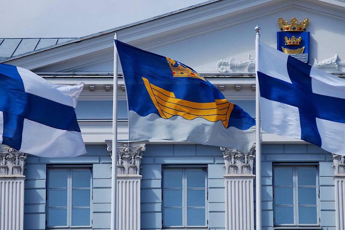 Финляндия направит доходы от активов РФ на военную помощь Украине