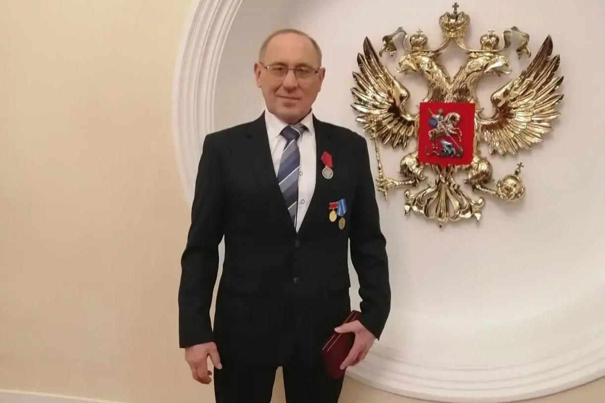 Слесарь-сборщик из Новосибирска получил государственную награду в Кремле