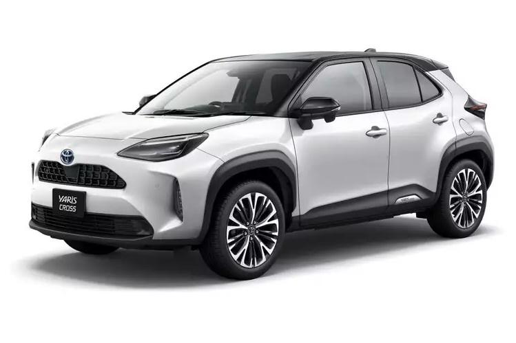 Дешевле китайцев на 700 тысяч, но с правым рулем: почему Toyota Yaris Cross может обвалить рынок кроссоверов