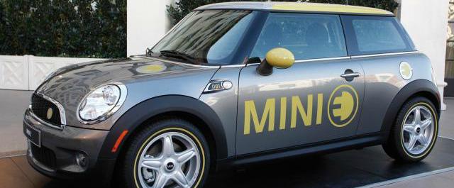 Бренд Mini представит свой первый электрокар Cooper E в 2019 году