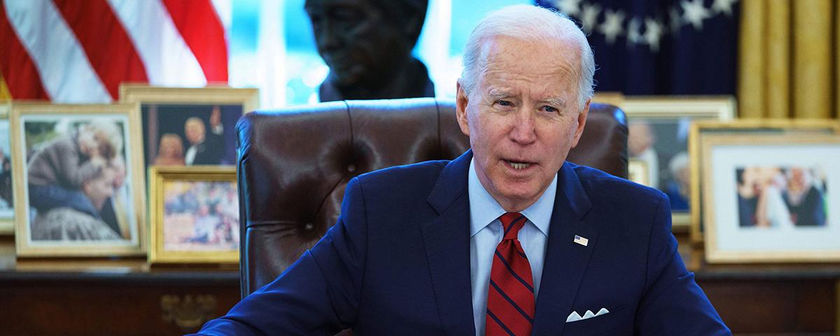 Байден обвинил Россию и страны ОПЕК в росте цен на нефть