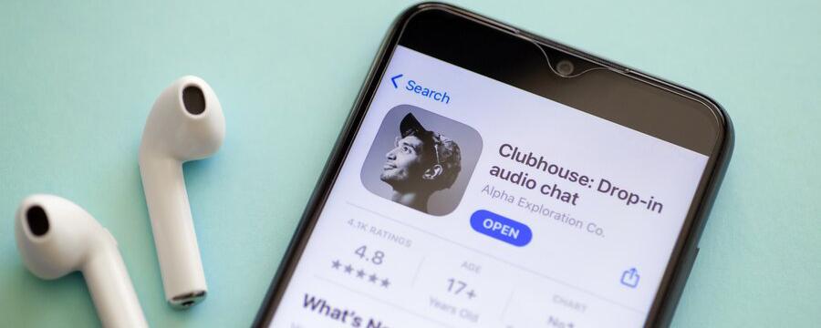 Twitter ведет переговоры о покупке голосовой соцсети Clubhouse