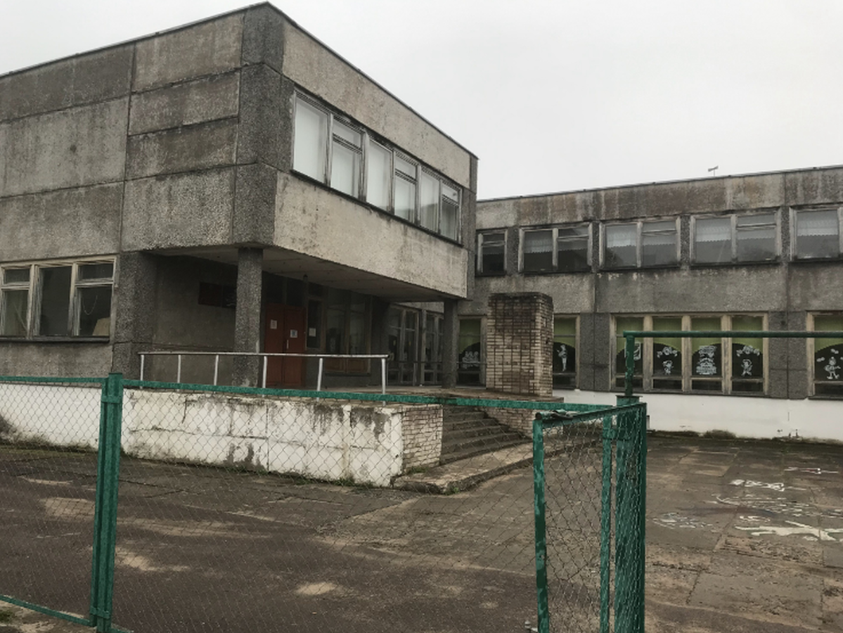 Депутат Васильев выступил с инициативой о включении школы из Олонецкого района в программу капремонта