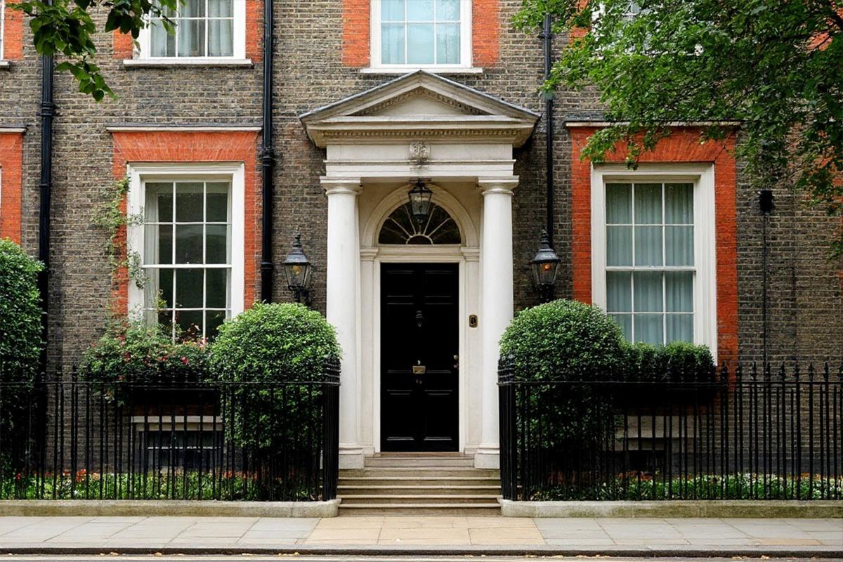 «Король Севера» не хочет на Даунинг-стрит: вероятный преемник Стармера выбрал свой дом вместо резиденции премьеров