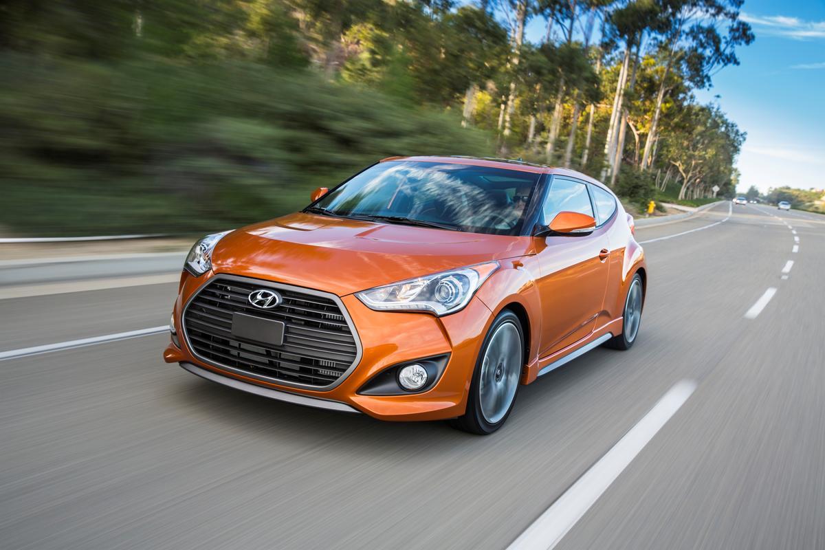 В Сети опубликовали новый тизер хэтчбека Hyundai Veloster