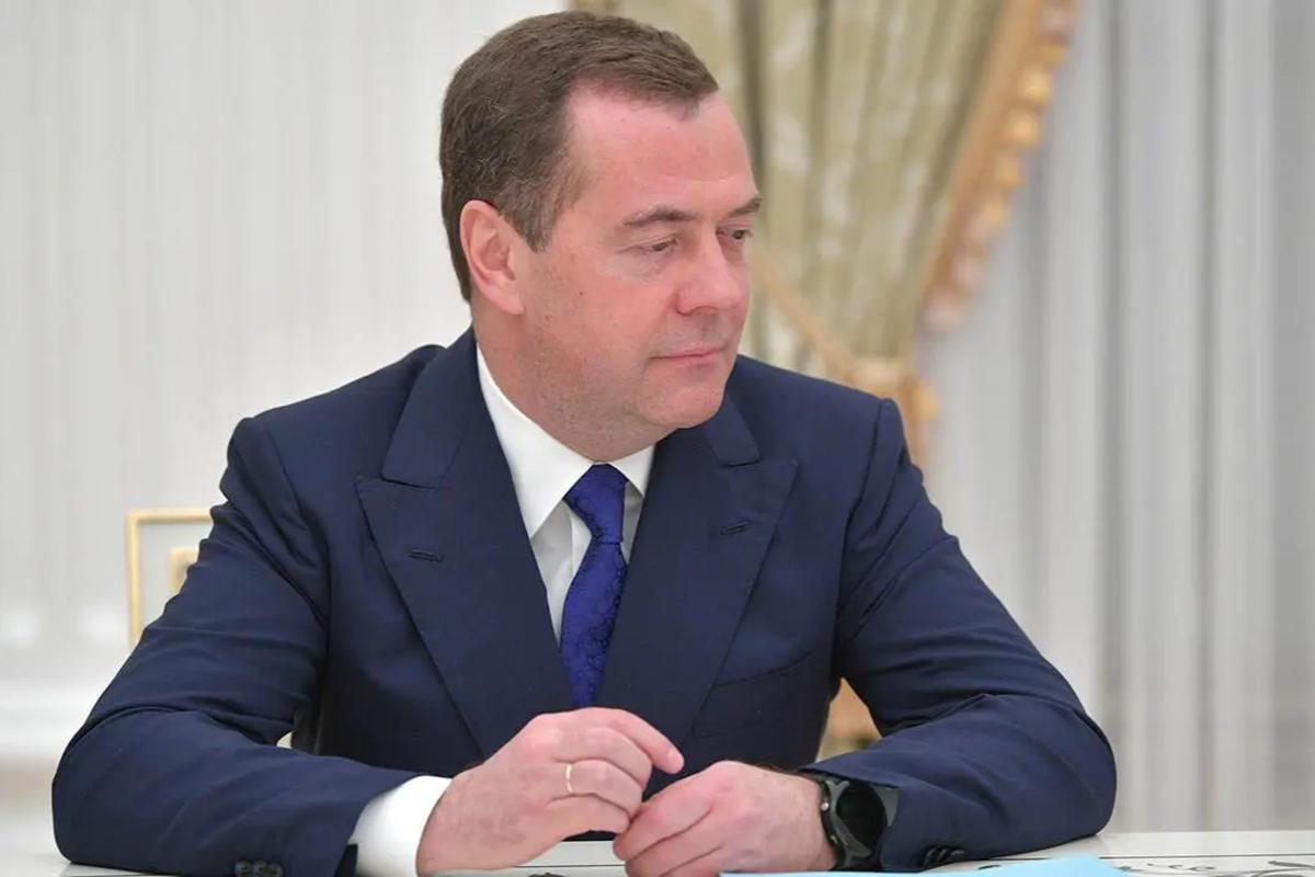 «Бессмысленное, но интересное мероприятие»: Медведев высказался о форуме в Давосе