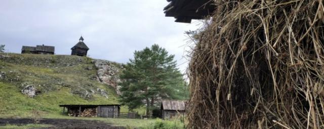 В Свердловской области частник спрятал за забором природный памятник