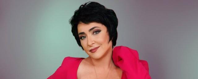 Певица Лолита Милявская показала спартанские условия жизни в гастрольном туре