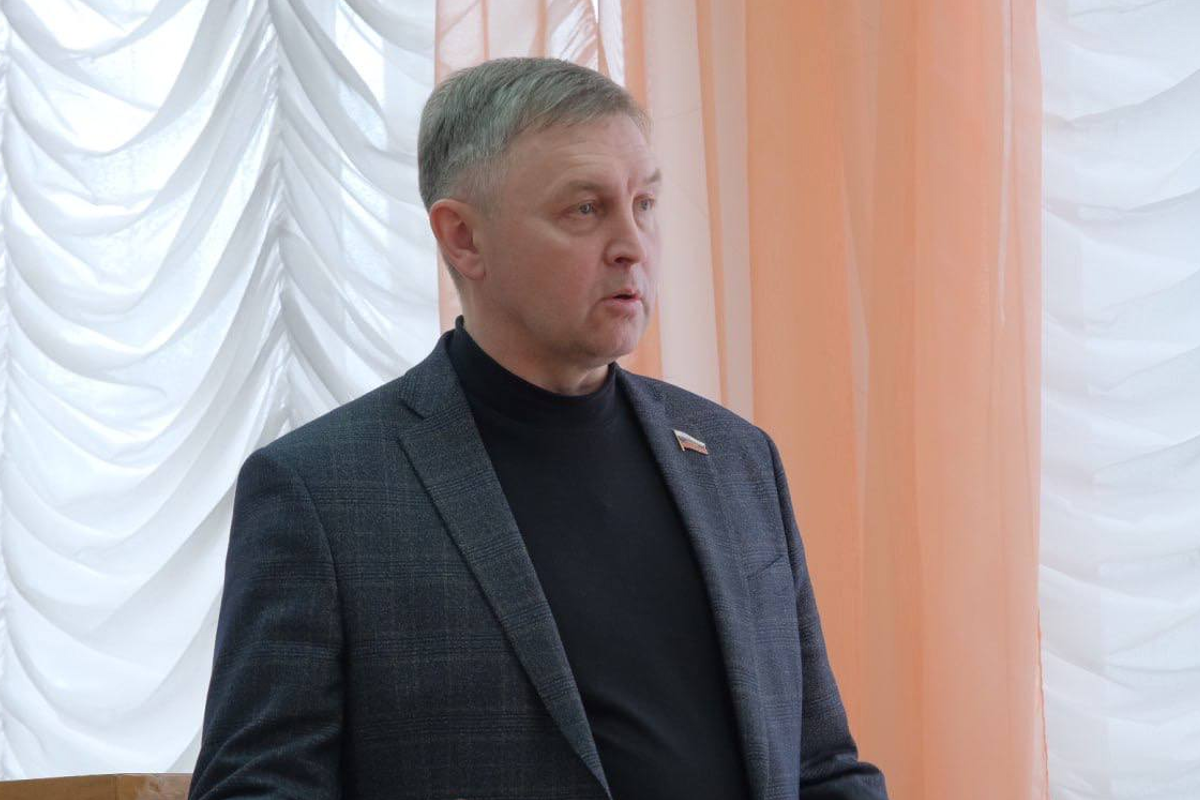 Спикер ЗС Кировской области Роман Береснев оценил новый законопроект о льготах по транспортному налогу для многодетных семей