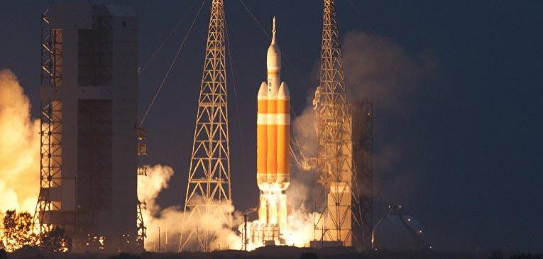 В США состоялся запуск ракеты с разведывательным спутником