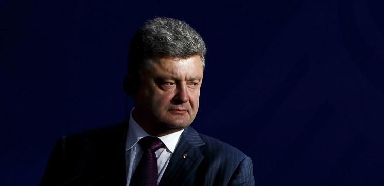 Порошенко отложил новую волну мобилизации из-за перемирия на Донбассе