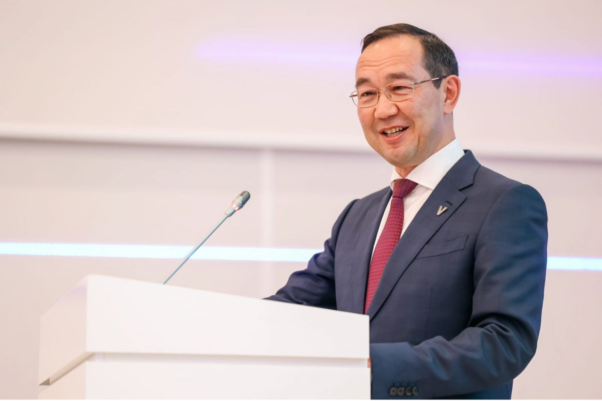 Глава Якутии Айсен Николаев поздравил земляков с Днем предпринимательства