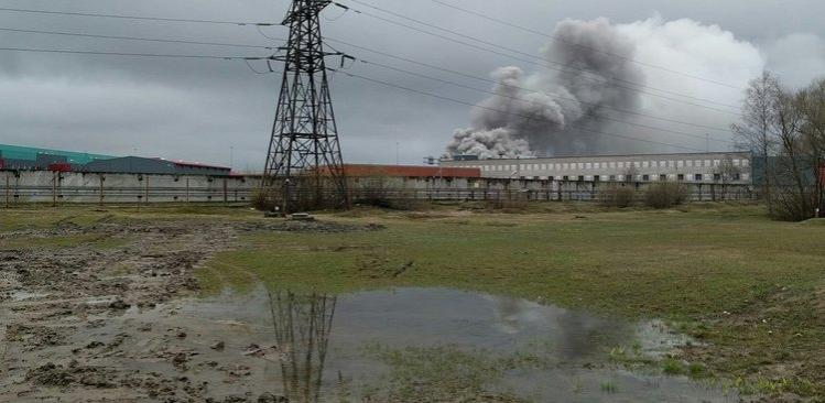 В Петербурге произошел пожар в вентиляционной шахте метро