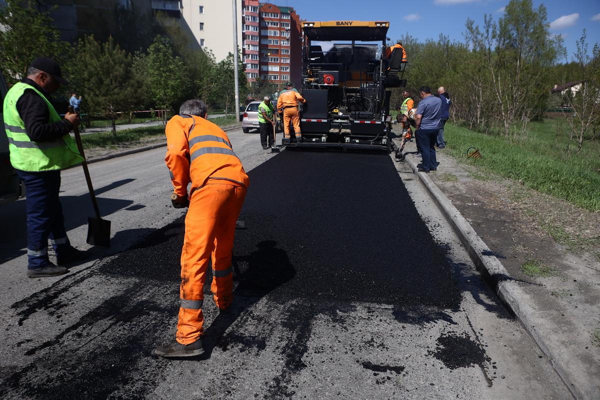 В Новосибирске до конца мая восстановят дорогу на улице Взлетной