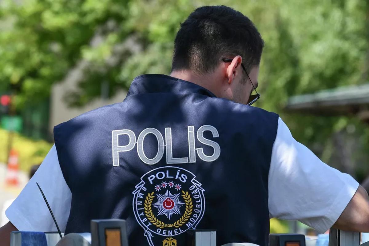 В Стамбуле мужчина устроил пожар в мечети Айя-София и был арестован