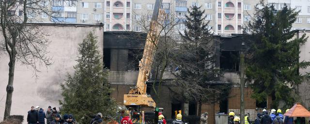 В МЧС Украины заявили о 14 погибших в результате авиакатастрофы в Броварах